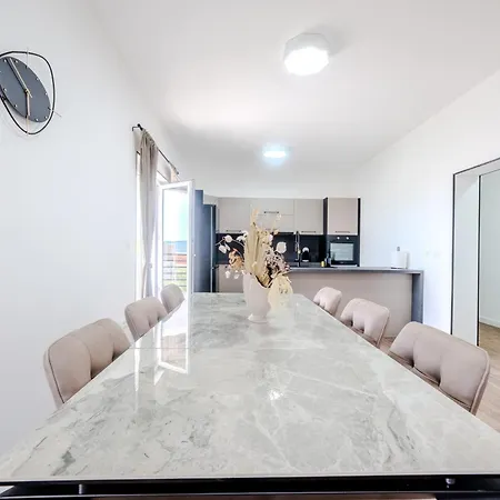 Apartamento Luxury Marino Near *
