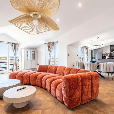 Apartamento Luxury Marino Near