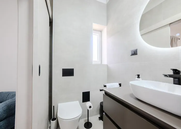 Luxury Marino Near *