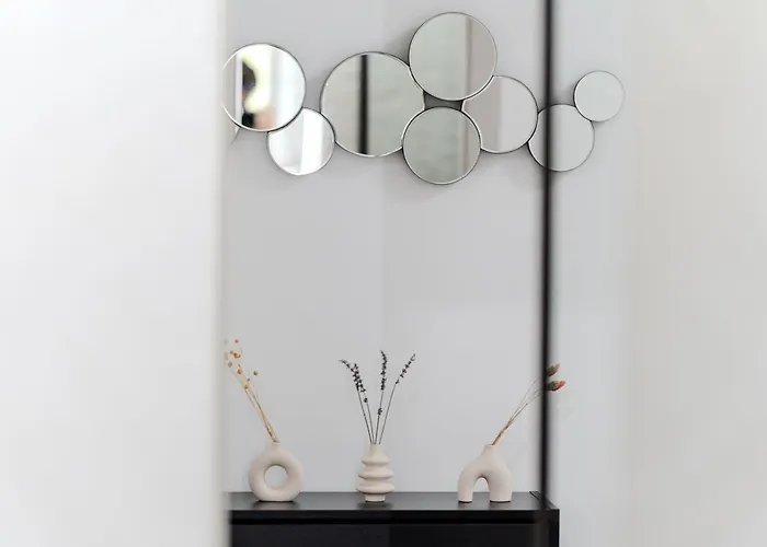 Luxury Marino Near 아파트