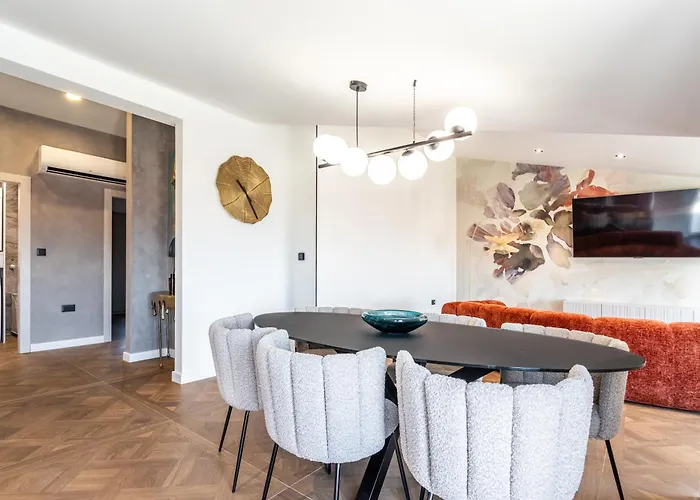 Luxury Marino Near 아파트 *