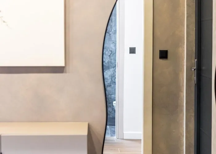 Luxury Marino Near 아파트 *