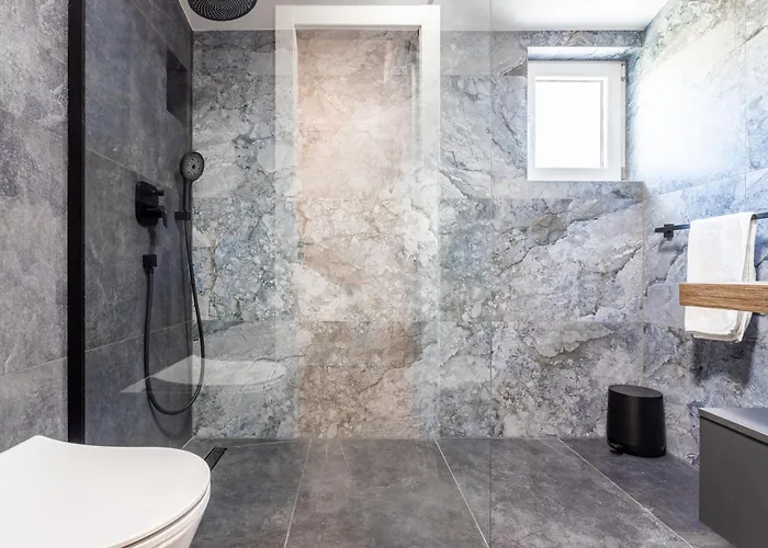 Luxury Marino Near *